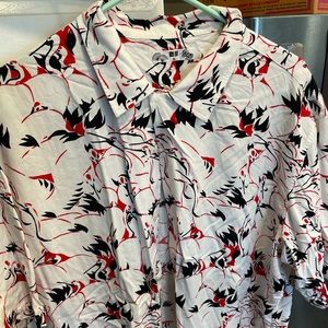 Uniqlo Graphic Design Button Down Shirt (Size XL)